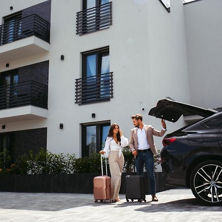 Resto Inn - Smart Apartamenty Blisko Energylandii Polwies 外观 照片