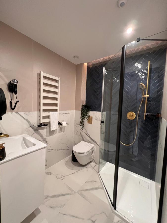 Resto Inn - Smart Apartamenty Blisko Energylandii Polwies 外观 照片