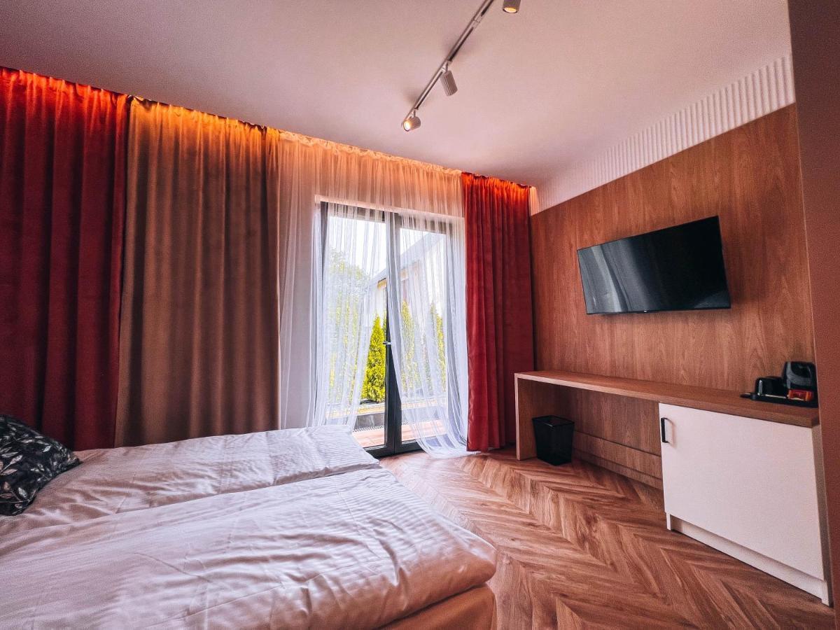 Resto Inn - Smart Apartamenty Blisko Energylandii Polwies 外观 照片