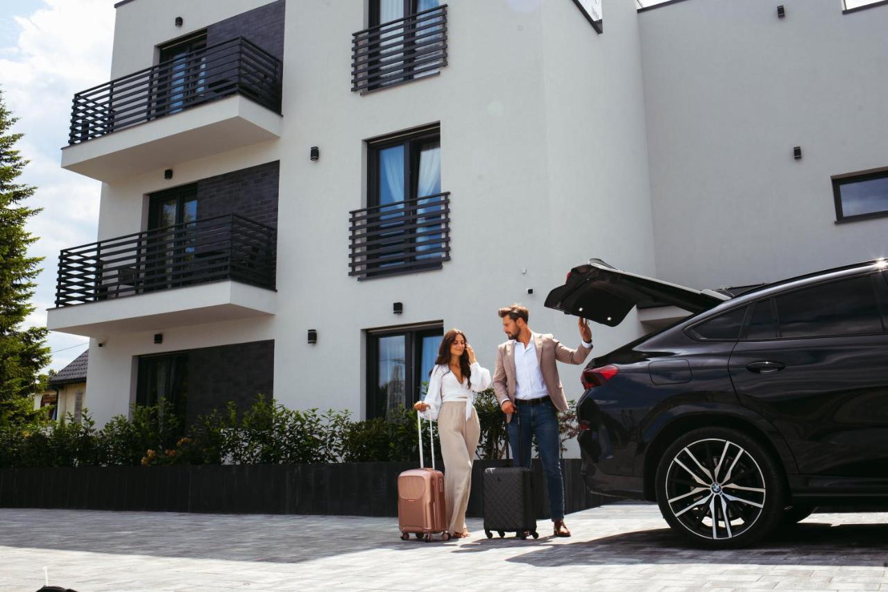 Resto Inn - Smart Apartamenty Blisko Energylandii Polwies 外观 照片
